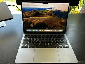 MacBook Air M2 256GB storage 8GB RAM - 1