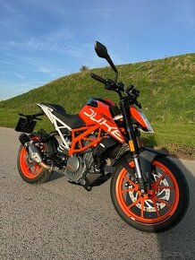 Predám motorku KTM Duke 390 2021