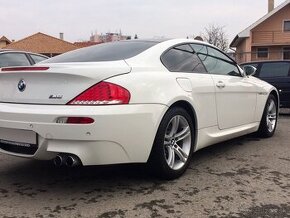 BMW M6 E63 5.0 V10