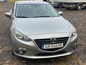 Mazda 3 2.2