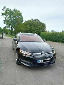 ŠKODA SUPERB iV TSi DSG Ambition PHEV Plugin-Hybrid. Matrix