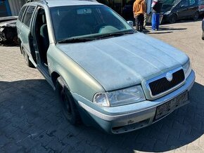 Lacno rozpredám Škoda Octavia I na náhradné diely