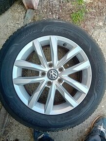 5x112 R16 vw 215/60 R16 - 1