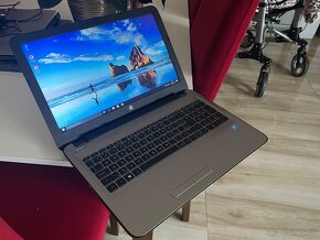 15.6"/HP/Notebook/4GB RAM/500GB HDD/Intel HD Grafika 2GB