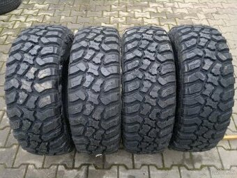 Letné 4X4 pneu. Austone 31x10,5 r15