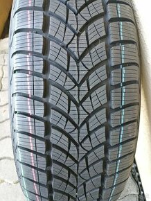 215/60 R17 96H