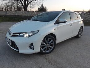 Toyota Auris 1,8 HYBRID