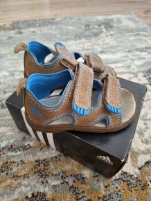 Adidas sandálky - 1
