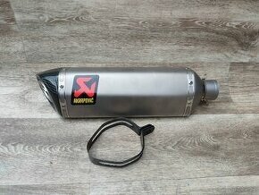 výfuk akrapovic