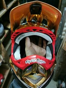 Troy Lee Design D3 - 1