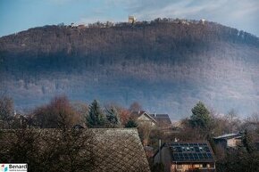 NA PREDAJ 4 IZBOVÝ RD s výhľadom na ŠARIŠKÝ HRAD.