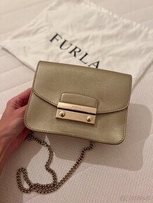 Zlatá crossbody kabelka Furla - 1