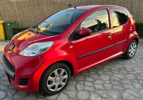 Peugeot 107 1.0i - 1