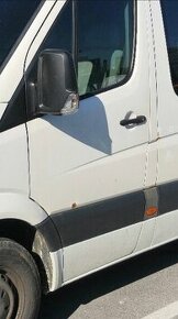 Kupim ľavé predné dvere VW Crafter iba biele ine neponukajte