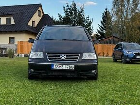 Volkswagen Sharan 1.9 TDI Comfortline - 1