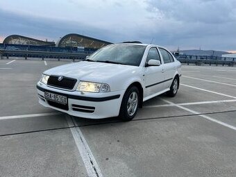 Skoda Octavia 1.8T 110kw RS look