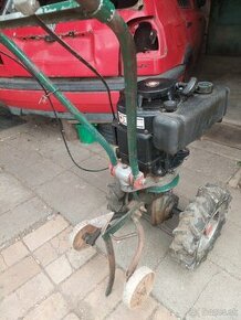 Predávam malotraktor Brigg Straton 8hp