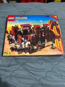 Lego fort legoredo