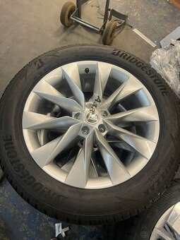 5x112 r19 kolesa disky skoda enyaq 255 50 19 elektrony alu