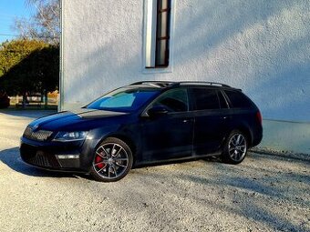 Škoda Octavia RS 2.0TDI LED NAVI KESSY LANE ASSIST ŤAŽNÉ