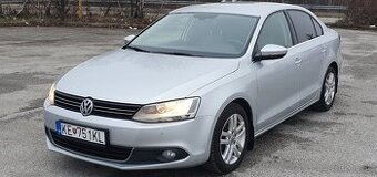 Volkswagen Jetta 2,0 TDI Highline manuál