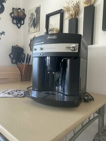 Delonghi Magnifica Esam 3000.B