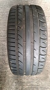 245/40R18 - 1