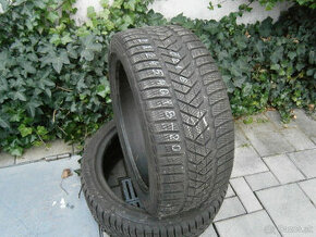 Predám 2x zimné pneu Pirelli 245/40 R18 107VXL - 1