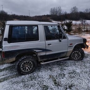 Mitsubishi pajero 1 2.5td rok 1991