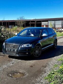 Rozpredám Audi A3 2.0 tdi 125kw DSG Full S-line. ,