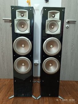 YAMAHA NS-777…25kg kus+ center YAMAHA NS-C444