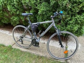 Trek 7100FX - 1