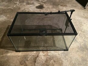 Terarium 50x30x25 + drziak na svetlo