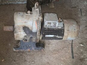 Motor s prevodovkou 380V - 2,2KW