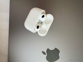 Apple AirPods (3. generácie) - 1