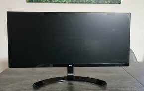 PC Monitor LG