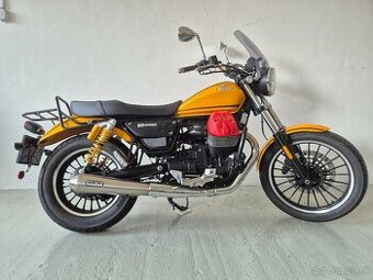 Moto Guzzi V9 Roamer