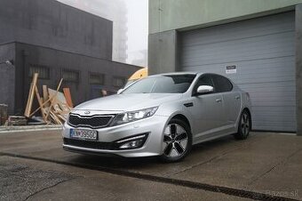 Kia Optima 2.0 CVVT Hybrid-benzín - 1