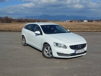 Volvo V60 D3 2.0L Kinetic Geartronic, Business Edition - 1