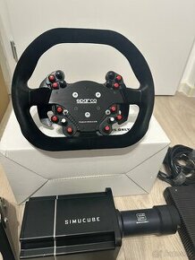 Simcube 2 PRO + volant Sparco P310