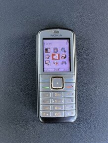 Nokia 6070 (ročník 2006)