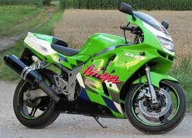 Kawasaki zx6r