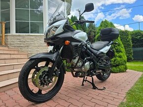 Suzuki DL 650 V strom 2015 ABS TOP stav gar.km