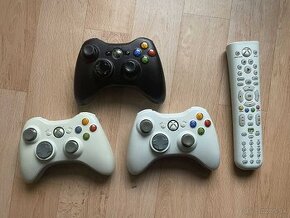 3 gamepady + diaľkový ovládač pre Xbox 360 (cena spolu)