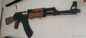 Predam airsoftku AK47 REZERVOVANE