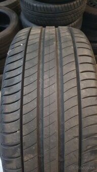 235/45 R17 94W Michelin Primacy 3