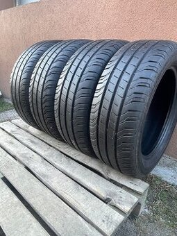 Continental 225/55 R17C 4x=300e