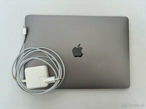 Apple Macbook Air 13” 2019 - 1