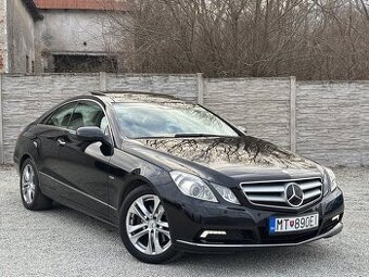 Mercedes-Benz E trieda Kupé 350 CGI Blue