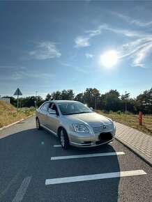 Toyota Avensis (2006)  2,2D 110 kw,d4d,M6,